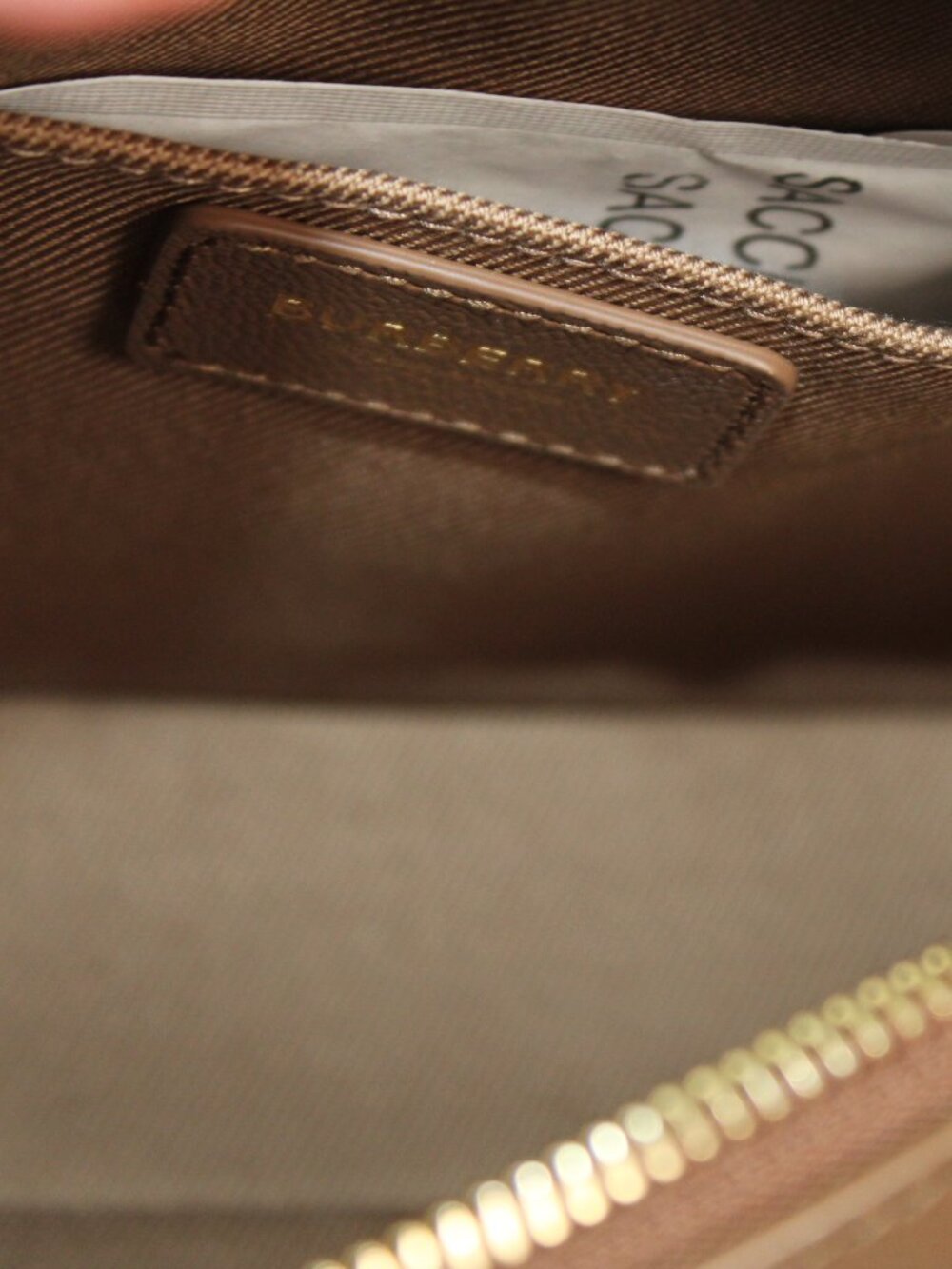 NWT Burberry Earth Check Zip Top Camera Case Crossbody Shoulder Bag - Picture 6 of 9